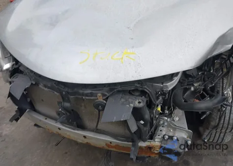 2018 Toyota Rav4 Le z USA, uszkodzony, nr VIN 2T3BFREV6JW725180